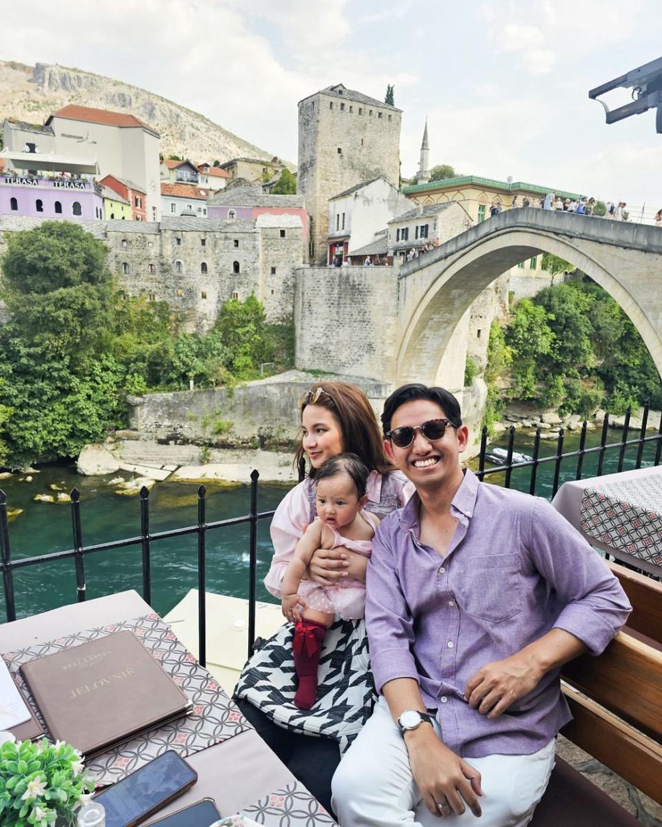 potret keluarga Sabrina Anggraini ke Bosnia (instagram.com/sabrinaanggraini)