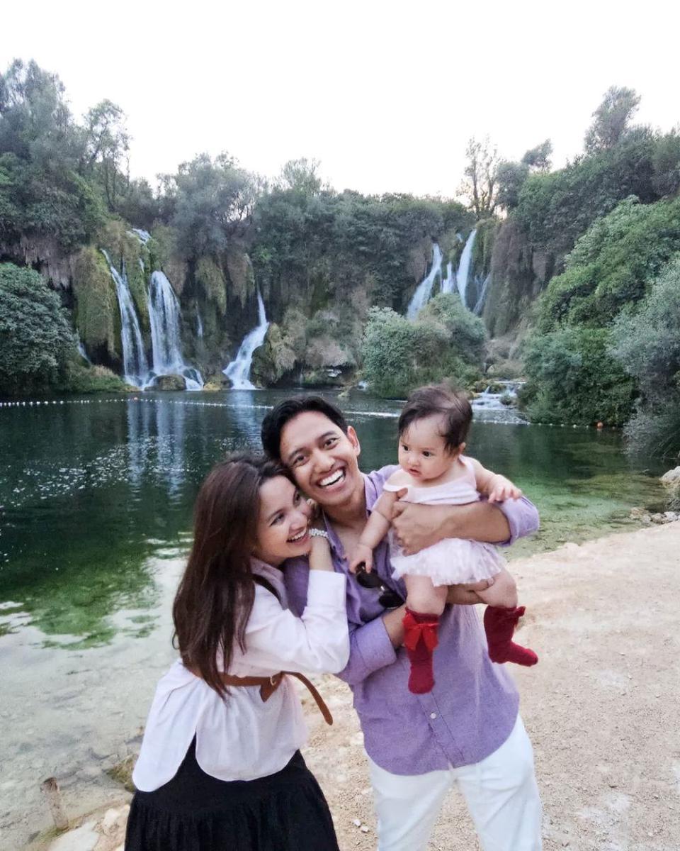 potret keluarga Sabrina Anggraini ke Bosnia (instagram.com/sabrinaanggraini)