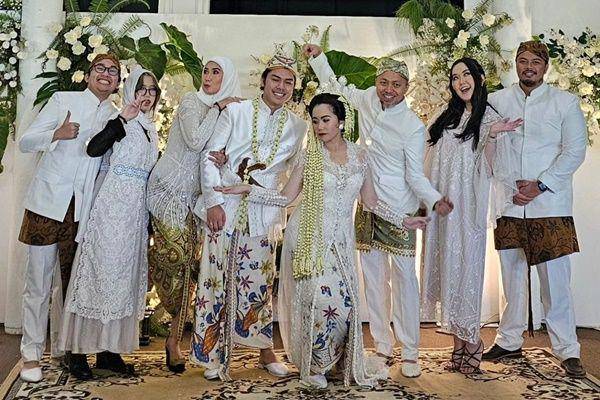 potret pernikahan anak Nicky Astria (instagram.com/nicky_astria_real)