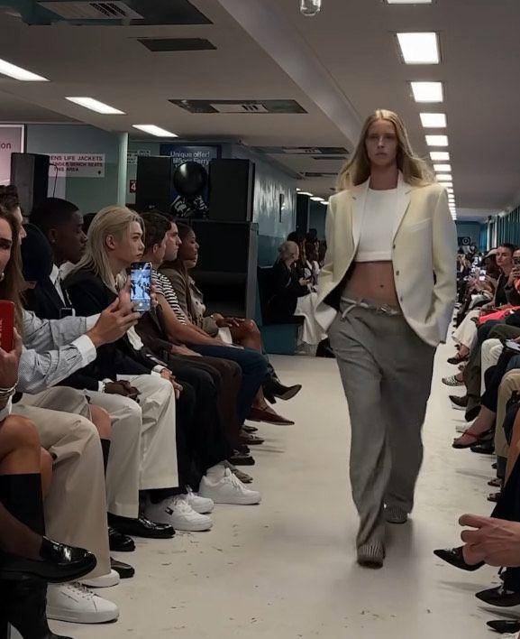 potret Felix dan Lee Know di Tommy Hilfiger New York Fashion Week 2024 (instagram.com/tommyhilfiger)