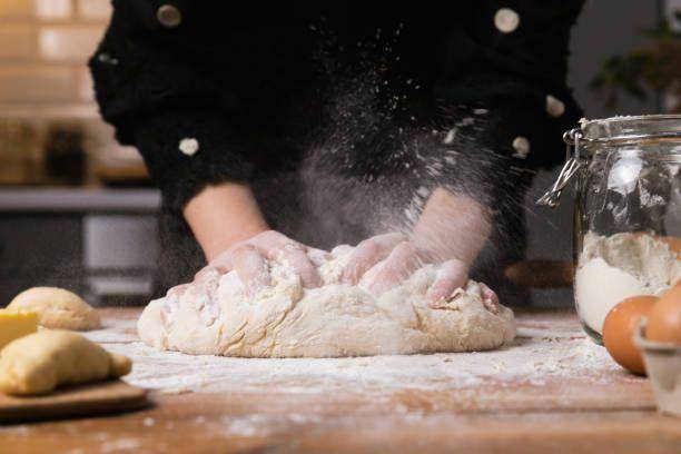 Ilustrasi baking class. https://www.istockphoto.com/artursfoto