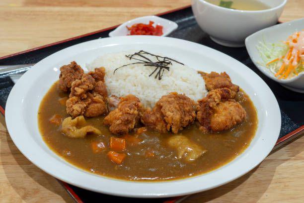 Ilustrasi curry jepang. https://www.istockphoto.com/Kerkpun