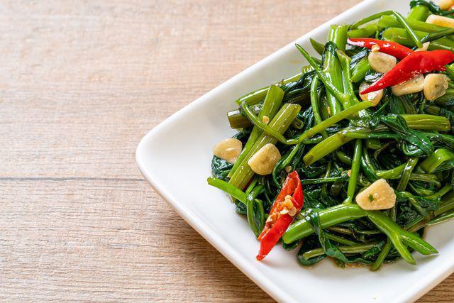 8 Resep Cah Kangkung dan Tumis Kangkung yang Mudah Dibuat