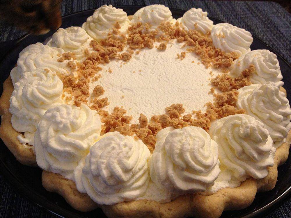 ilustrasi peanut butter cream pie (commons.m.wikimedia.org/Stephanie Clifford)