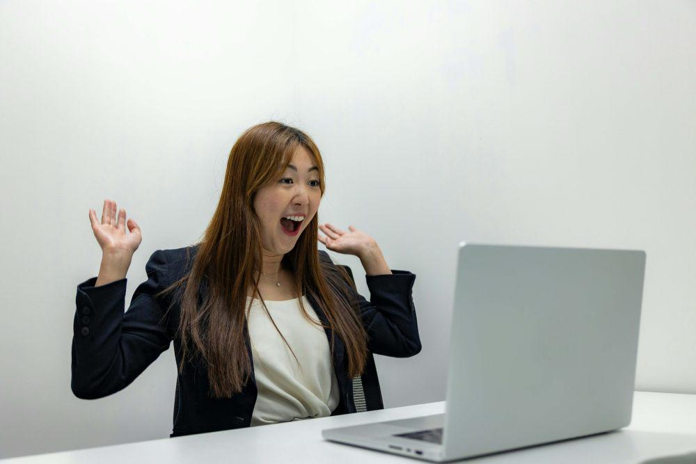 13 Rekomendasi Lagu Korea yang Bikin Produktivitas Kerja Meroket