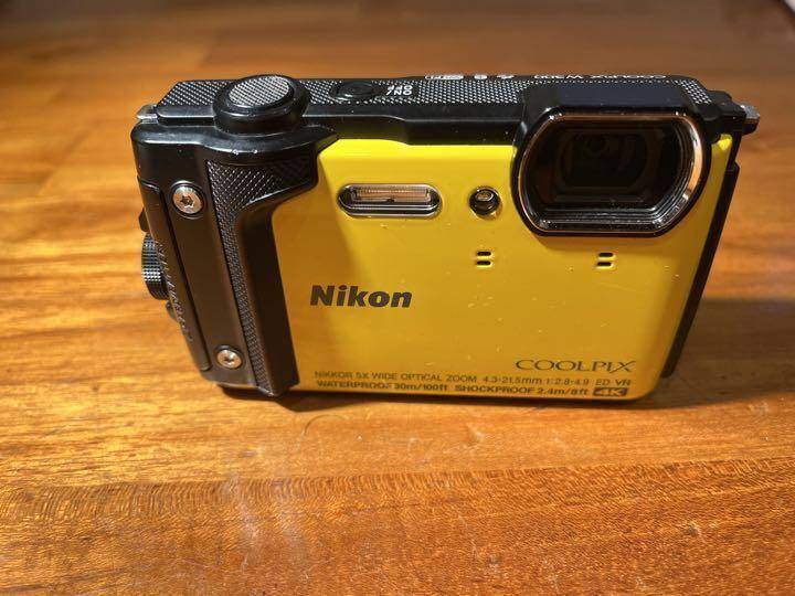 potret Nikon Coolpix W300 (nikon.com)