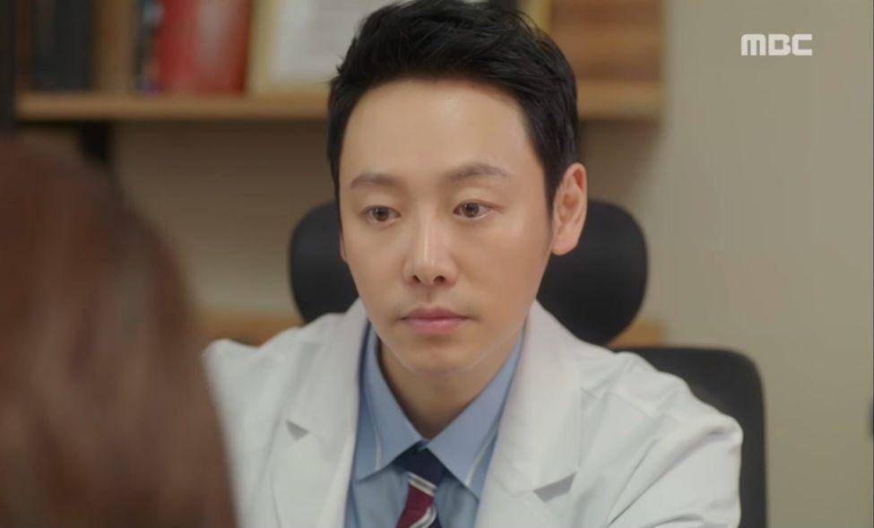 Kim Dong Wook di drama Radiant Office (dok. MBC/Radiant Office)