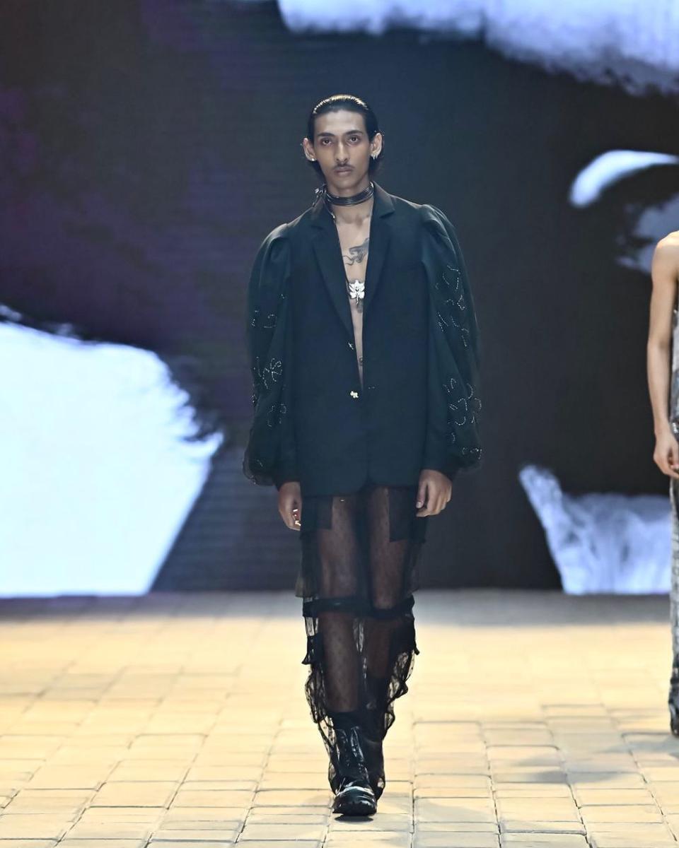 Rama Dauhan Design Studio di Plaza Indonesia Men's Fashion Week (instagram.com/plazaindonesia)
