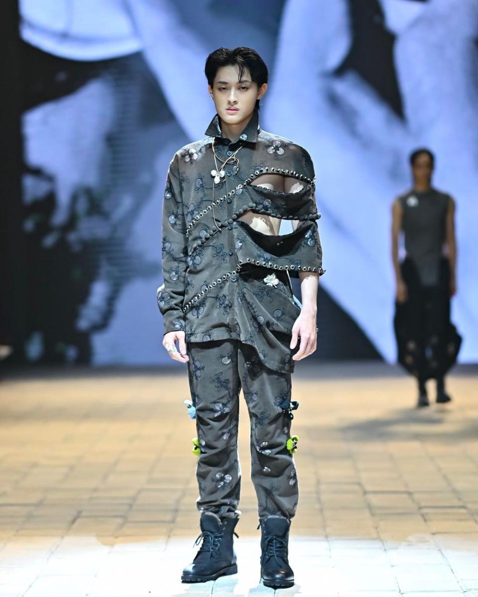 Rama Dauhan Design Studio di Plaza Indonesia Men's Fashion Week (instagram.com/plazaindonesia)