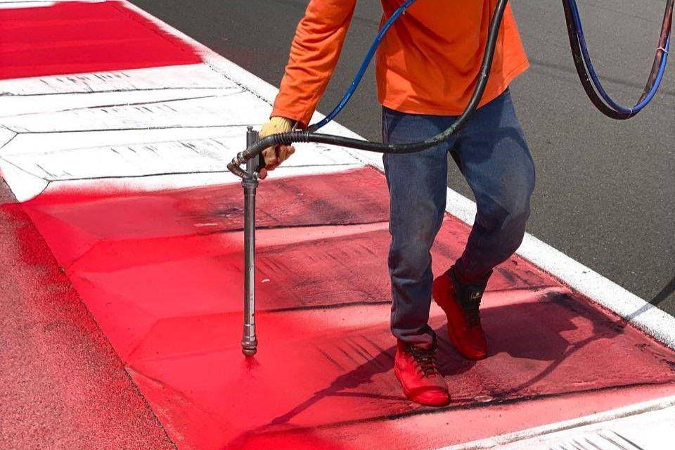 Penutupan sementara Sirkuit Mandalika dalam rangka persiapan MotoGP Mandalika 2024. (dok. ITDC)