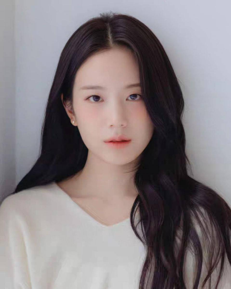 Jang Gyu Ri (instagram.com/namooactors)