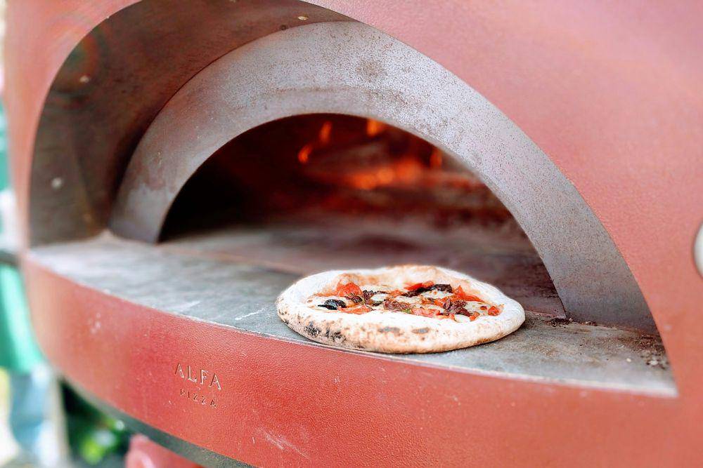 ilustrasi pizza (unsplash.com/Jamie Evawin)