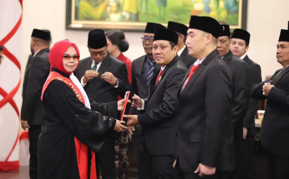 Pelantikan anggota DPRD Kota Batu Periode 2024-2029. (Instagram/prokopim_kwb)