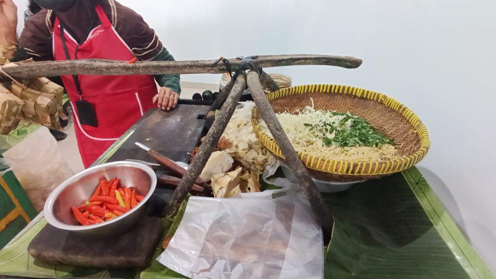 Tahu Guling Mbah Joyo, kuliner legendaris di Pasar Godean. (Arianto/IDNTIMES.com)