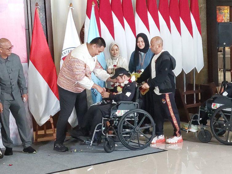 Tiba di Indonesia, Atlet Paralimpiade  Disambut Menpora