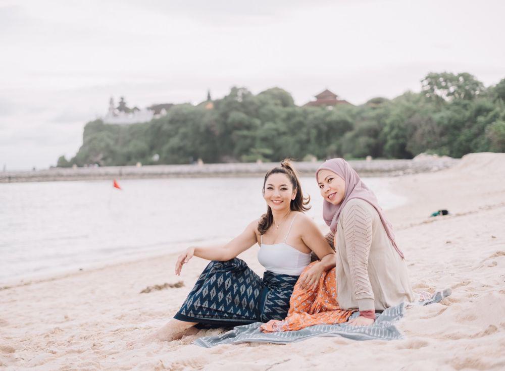 Hesti Purwadinata dan manajer (Instagram.com/hestipurwadinata)
