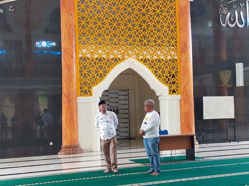 Bacawagub Jabar Erwan Setiawan di Masjid Al Jabbar (IDN Times/Siti Fatimah)