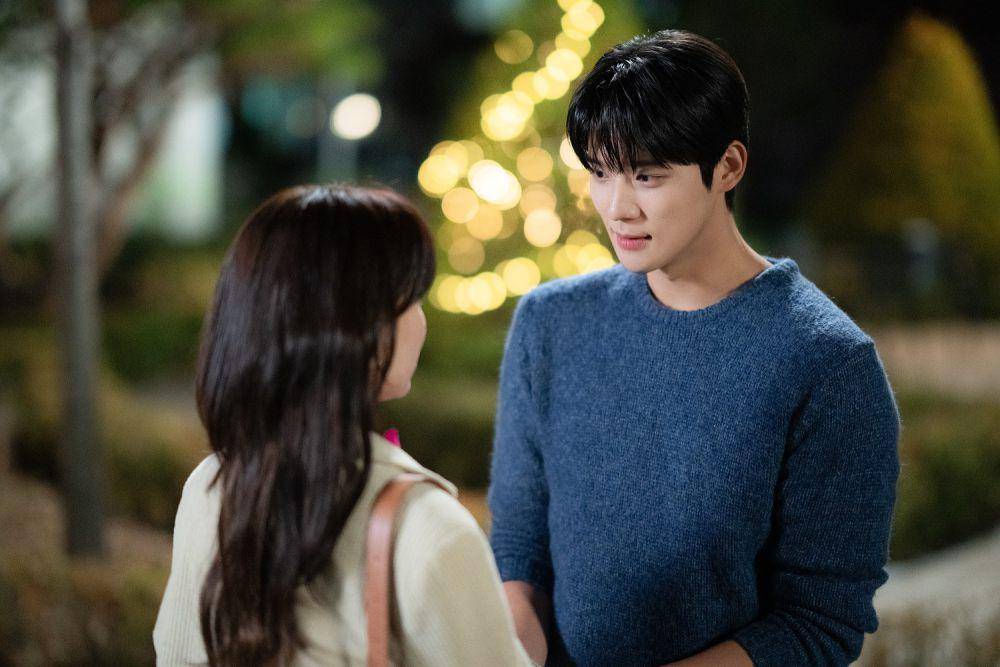 cuplikan drama Cinderella at 2 AM (dok. Coupang Play/Cinderella at 2 AM)