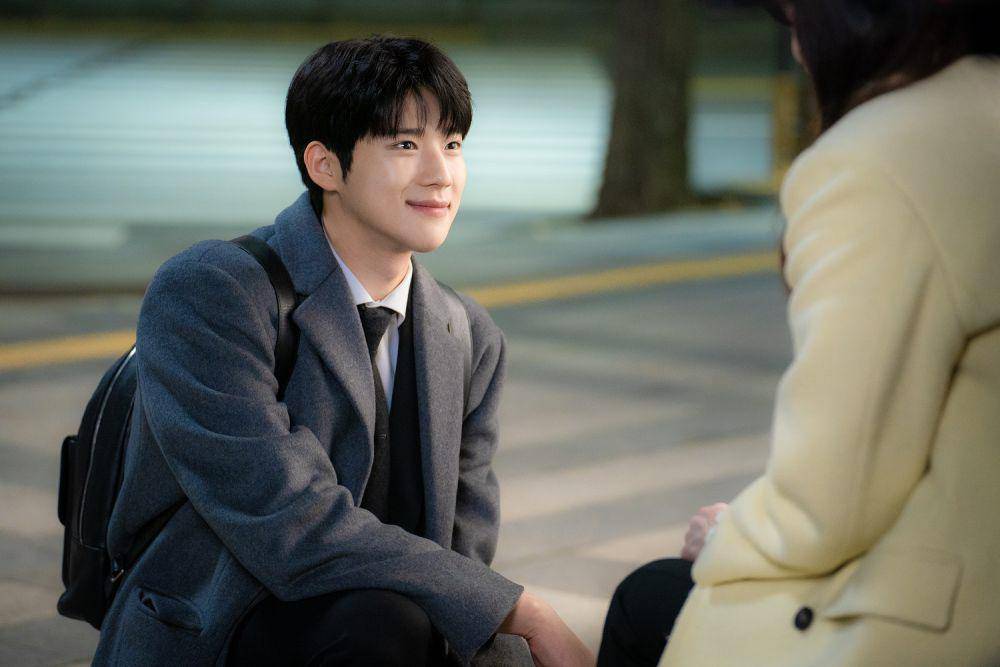 cuplikan drama Cinderella at 2 AM (dok. Coupang Play/Cinderella at 2 AM)