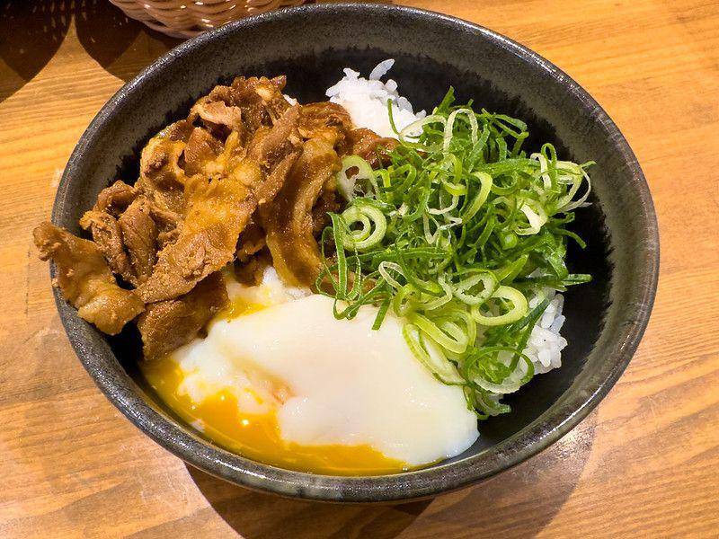 ilustrasi donburi (flickr.com/Hideki iiiiiiiiiii)