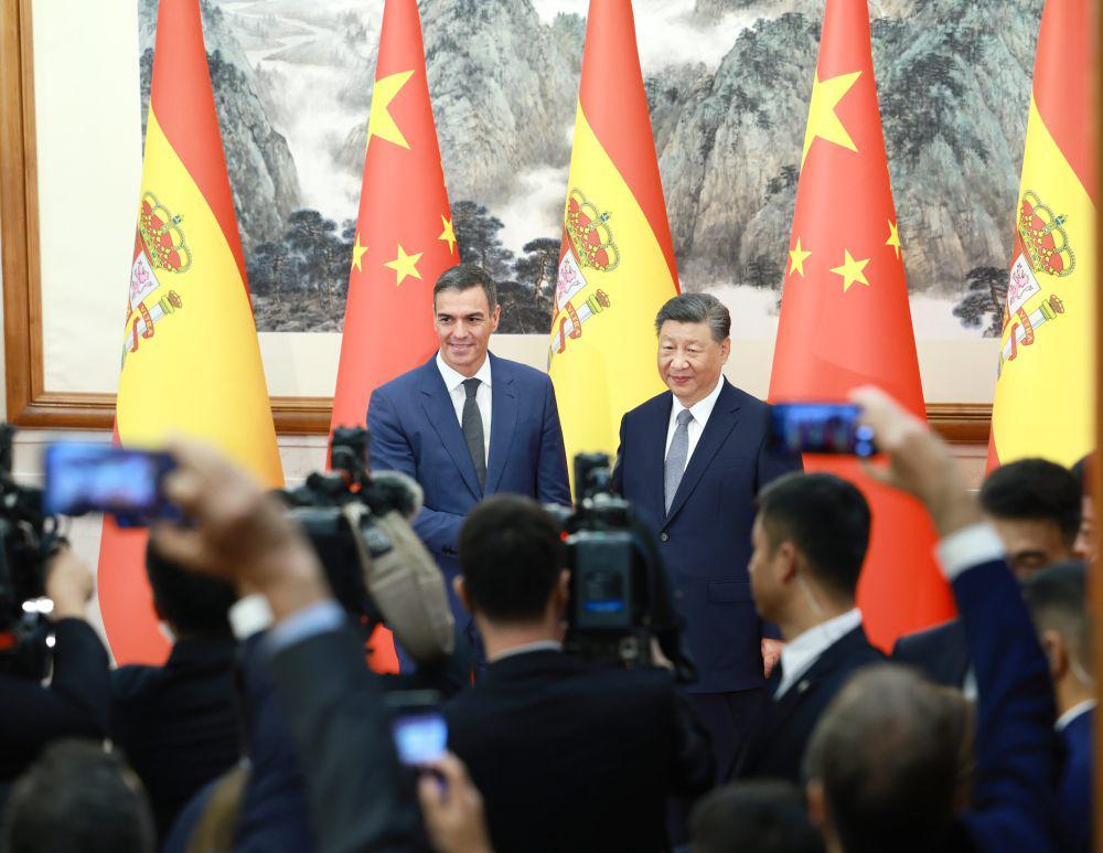 Redakan Sengketa Dagang Uni Eropa-China, PM Spanyol Temui Xi Jinping