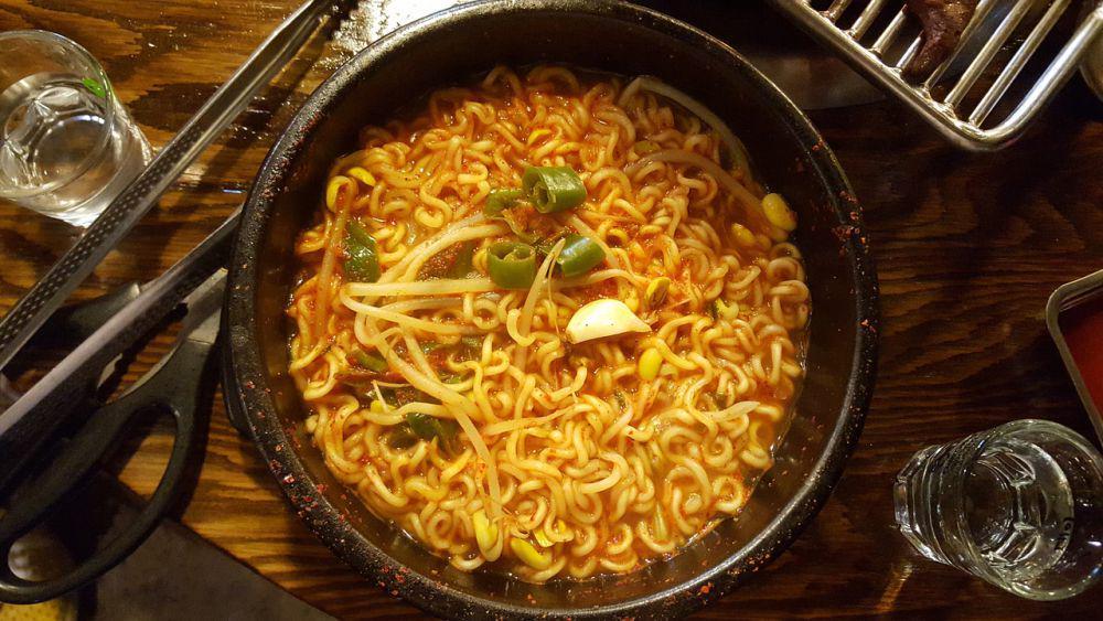 7 Bahan Pedas untuk Mi Rebus yang Lebih Nikmat