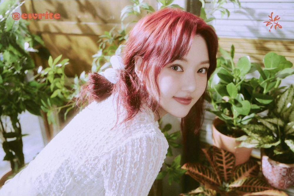 potret Yerin di mini album Rewrite (instagram.com/yerin.billent)