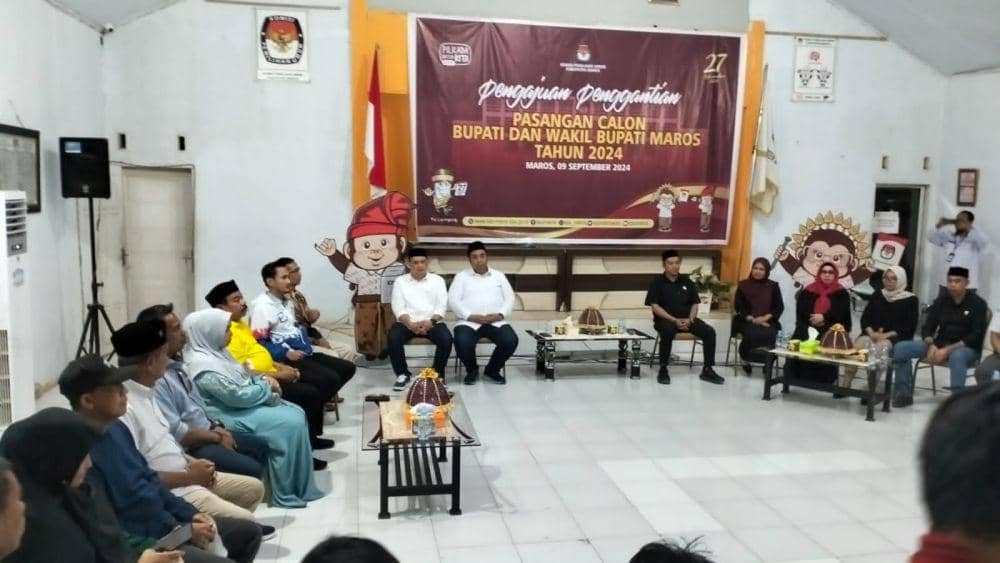 Pasangan Chaidir Syam dan Muetazim Mansyur mendaftar di KPU Maros, Senin (9/9/2024). (IDN Times/Istimewa)
