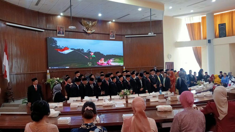 Sebanyak 45 anggota DPRD Magetan terpilih periode 2024-2029 dilantik. IDN Times/ Riyanto.