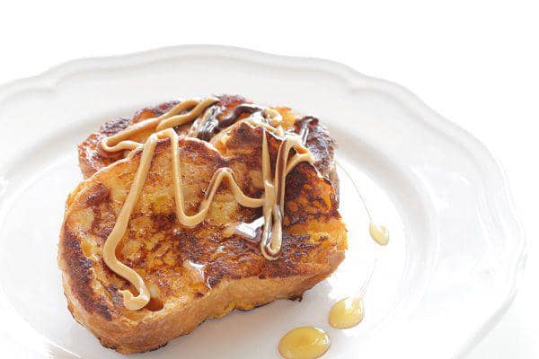 Ilustrasi roti bakar pisang susu kacang . (Frisianflag.com/milkpedia)