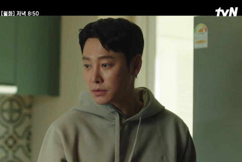 Kim Dong Wook di drama Delightfully Deceitful (dok. tvN/Delightfully Deceitful)