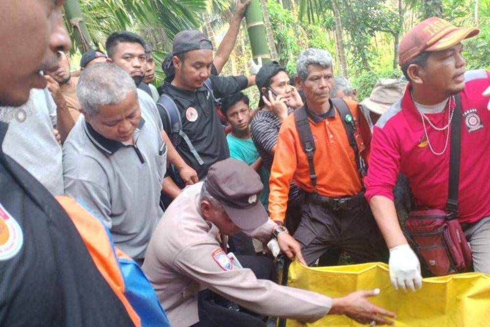 Nia (18) penjual gorengan di Padang Pariaman, Sumatra Barat ditemukan meninggal dunia dalam keadaan tanpa busana usai hilang beberapa hari. (dok. Humas Polres Padang Pariaman)