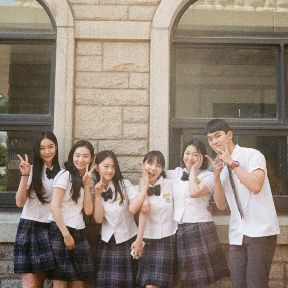 di balik layar drama A Time Called You (instagram.com/ktj_tsmds)