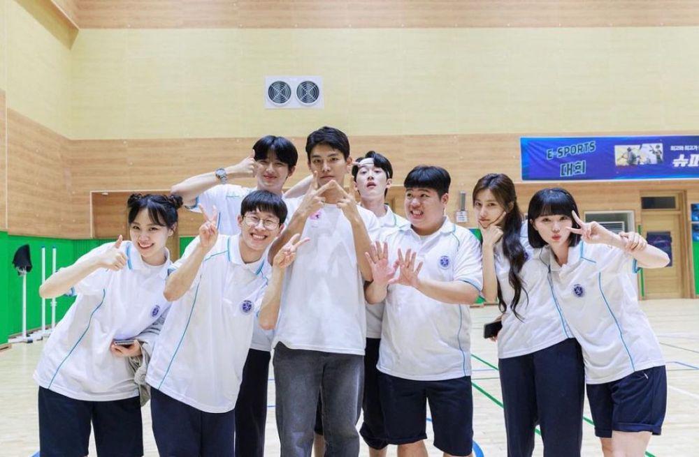 di balik layar drama Seasons of Blossom (instagram.com/ktj_tsmds)