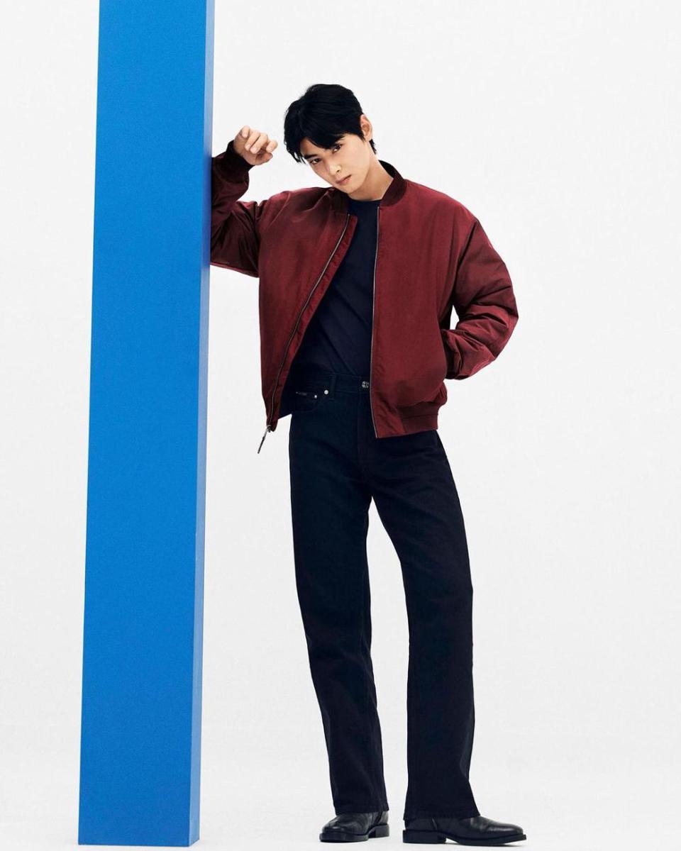 potret Cha Eun Woo (instagram.com/calvinklein)