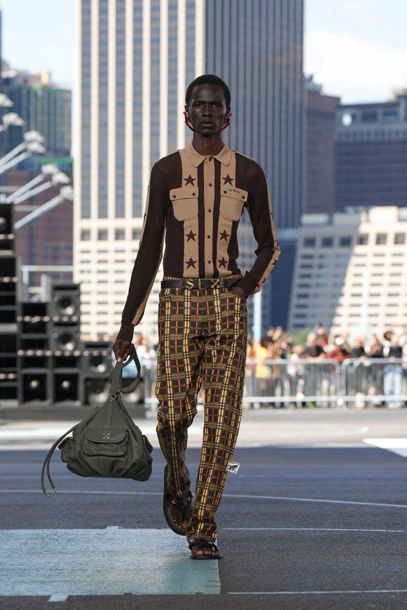 Off-White S/S '25 di New York Fashion Week 2024 (dok. Off-White)