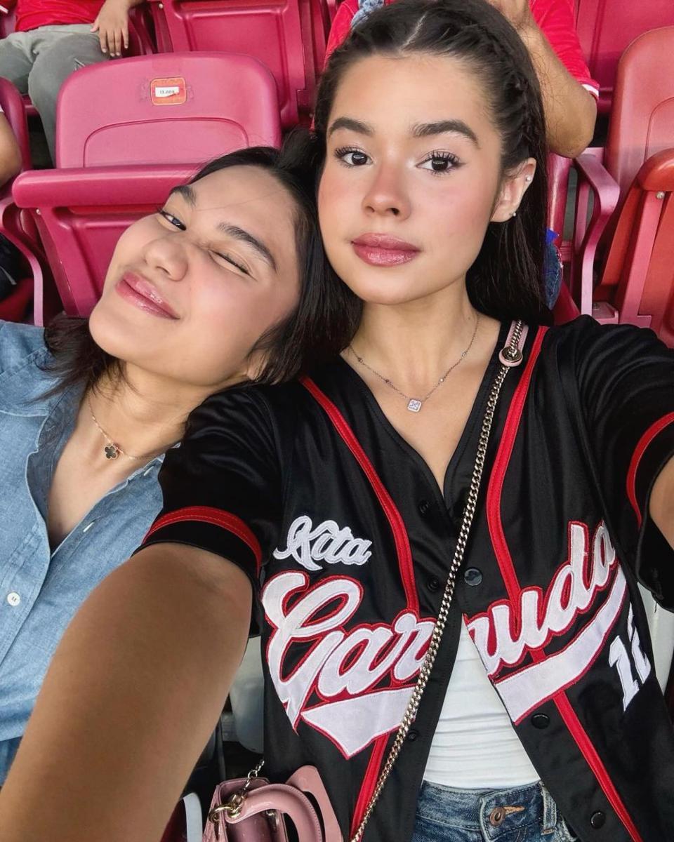 potret WAGs timnas di Indonesia vs Australia (instagram.com/mariatheodoree)