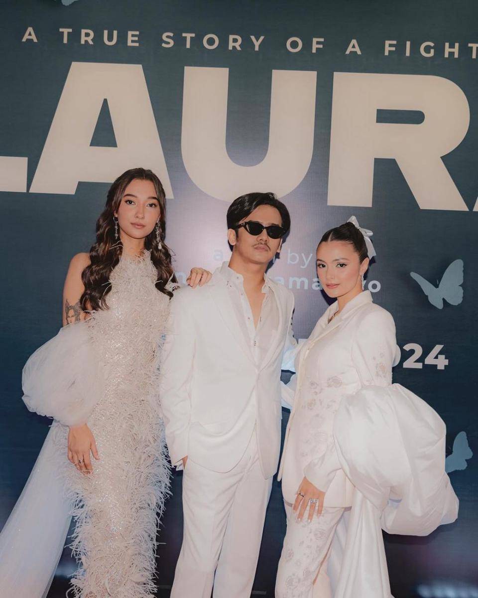potret Amanda Rawles di gala premiere film Laura (instagram.com/amandarawles)
