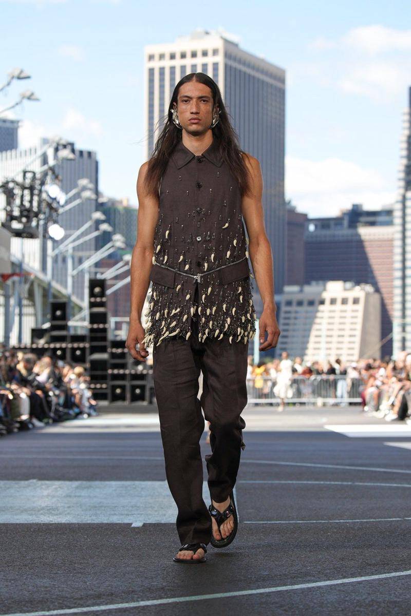 Off-White S/S '25 di New York Fashion Week 2024 (dok. Off-White)