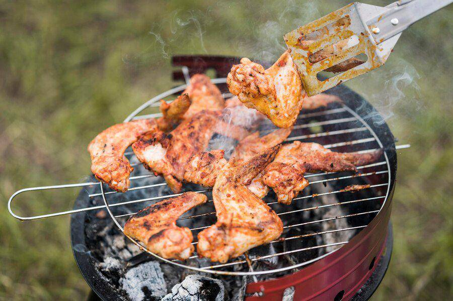 Ilustrasi ayam bakar. (freepik.com)