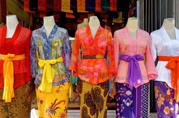 Ilustrasi kebaya. https://www.istockphoto.com/WayanSuarnaya