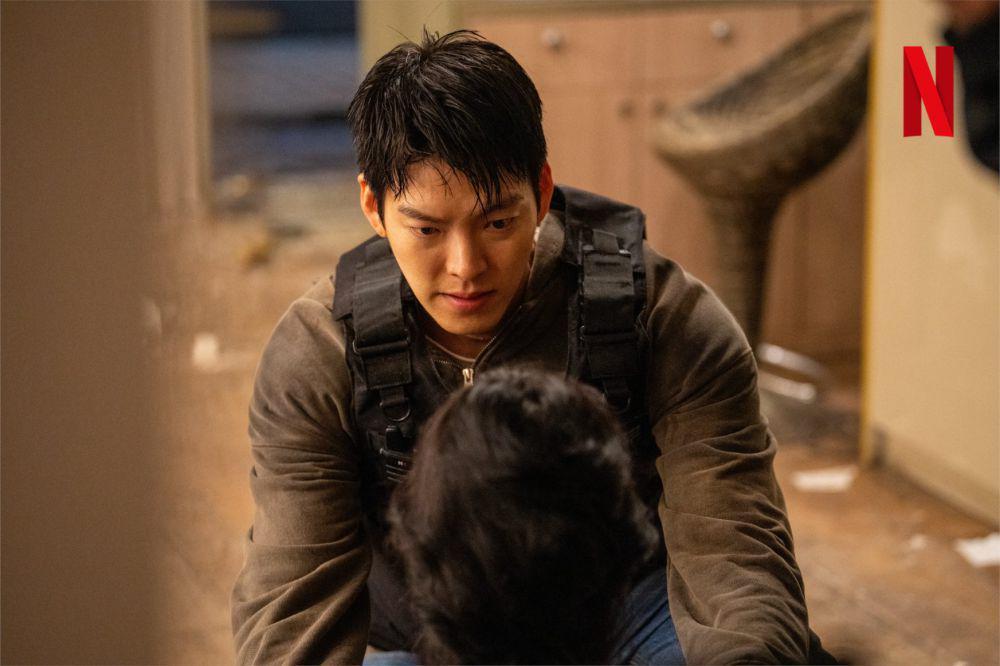 Kim Woo Bin Latihan Bela Diri Intens 3 Bulan untuk Officer Black Belt