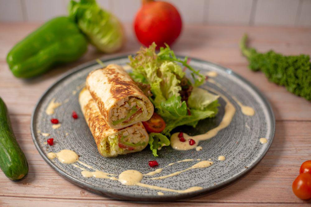 ilustrasi crispy cheese salad wrap (pexels.com/Shameel mukkath)