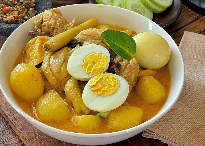 Resep Kare Ayam Telur, Dijamin Gurih dan Lezat!