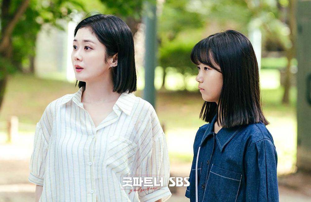Yu Na dan Jang Na Ra di Good Partner (x.com/sbsnow)