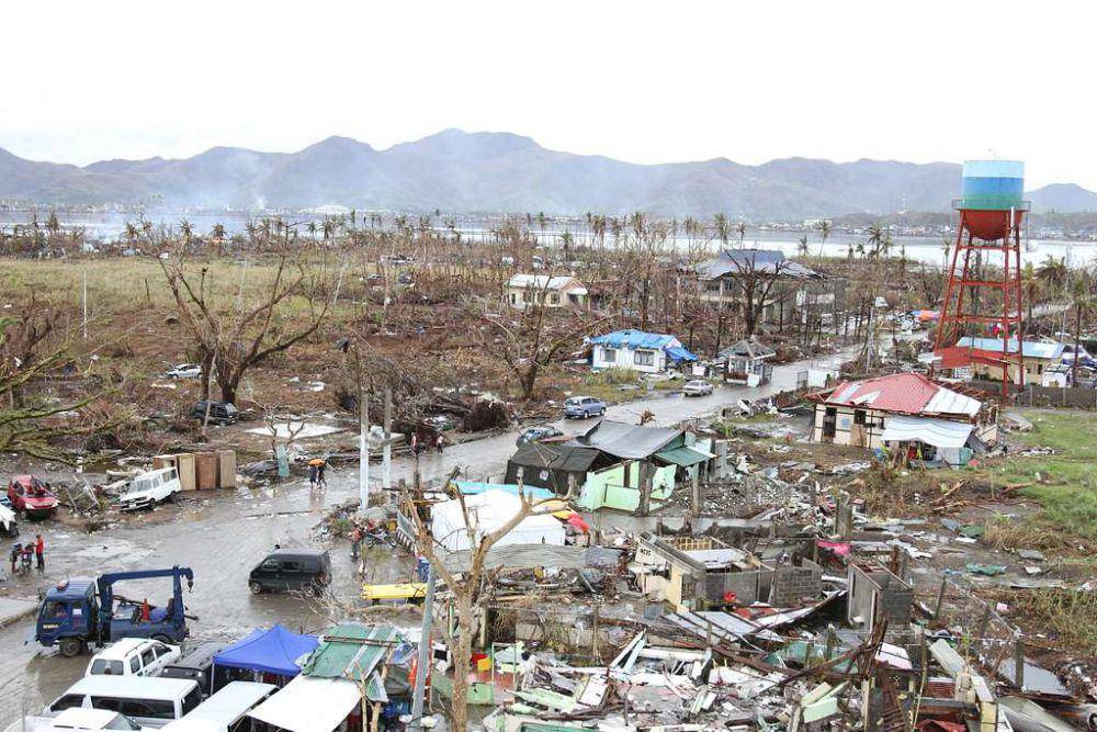 foto situasi pasca serangan topan haiyan di Filipina pada tahun 2013 (picryl.com/dvidshub.net))