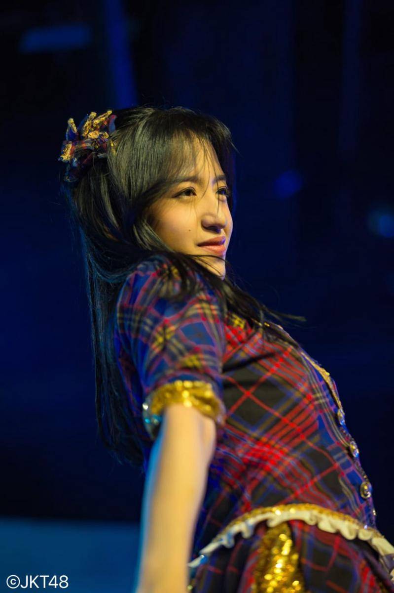 Danella JKT48 (x.com/officialJKT48)