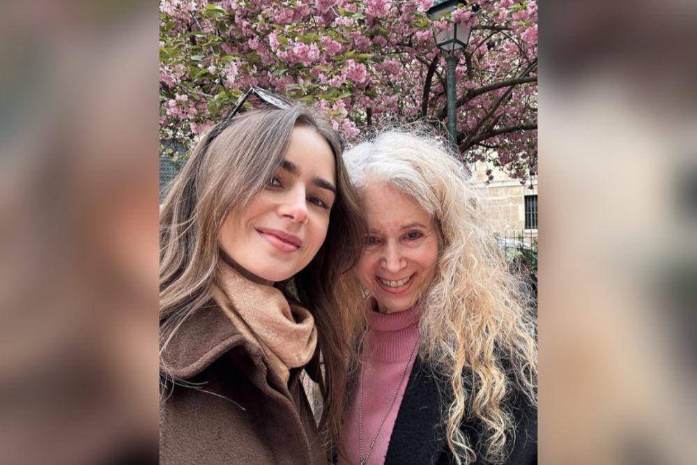 potret Lily Collins dan ibunya (instagram.com/lilycollins)