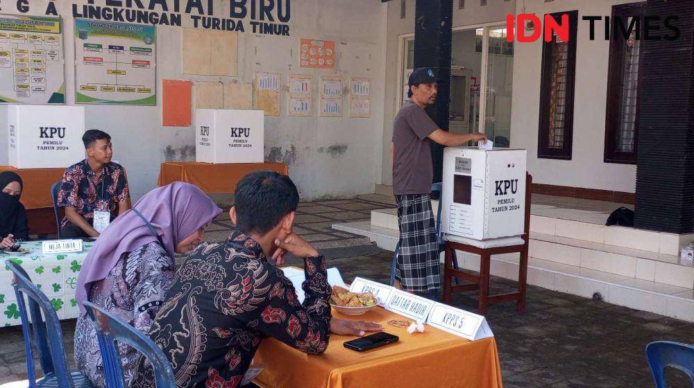 Ilustrasi pemungutan suara Pemilu 2024 di Kota Mataram. (IDN Times/Muhammad Nasir)