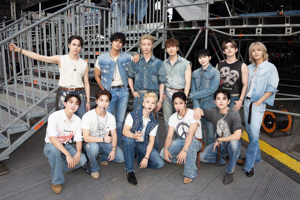 potret SEVENTEEN (twitter.com/pledis_17)